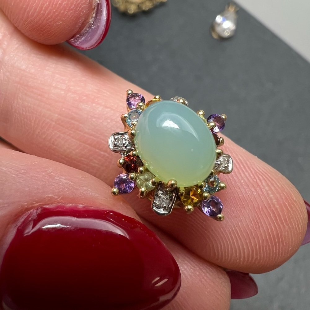 Elegant 14K yellow gold multi-gemstone pendant charm - Picture 15 of 15